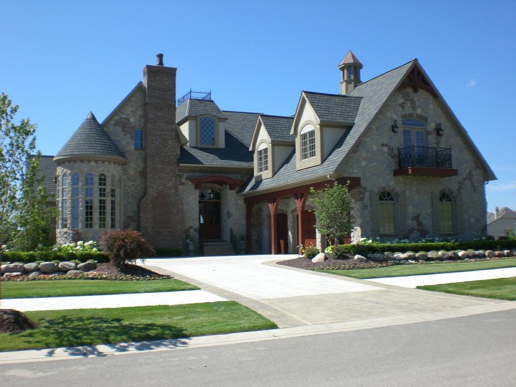 Dreamwork Builders South Lyon MI 48178 2487564088